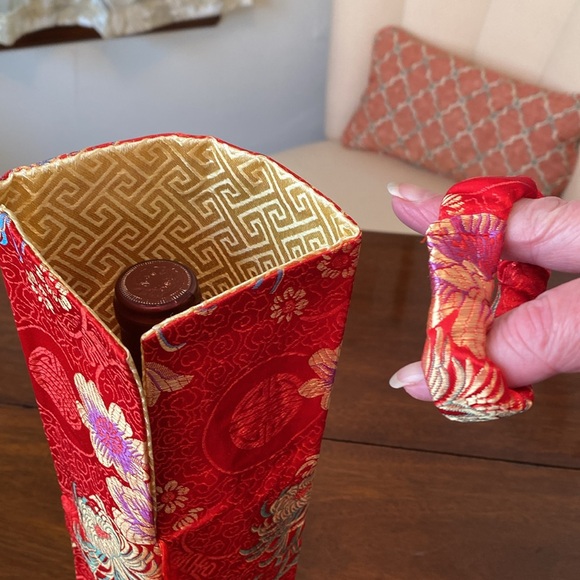 Asian Red Brocade Wine Gift Bag with tassel and covered elastic band (reusable) - Picture 7 of 11